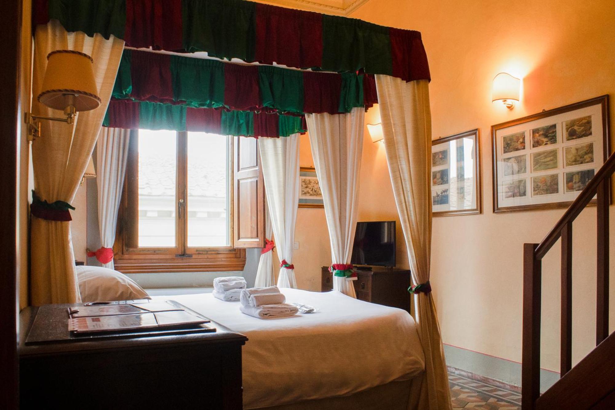 Bed and Breakfast Antica Dimora Johlea Флоренция Экстерьер фото